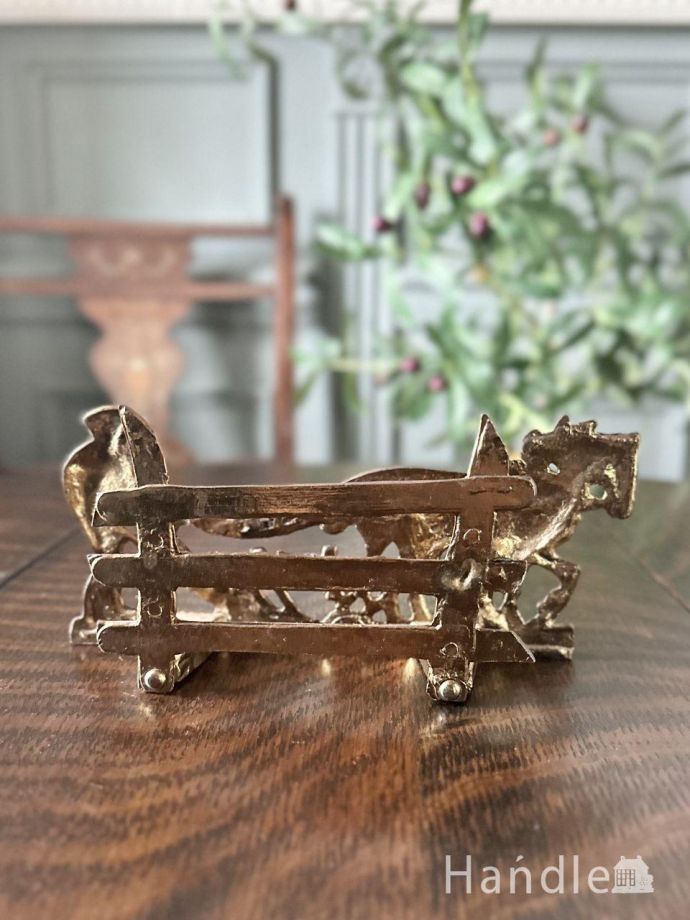 レターラックの後ろ