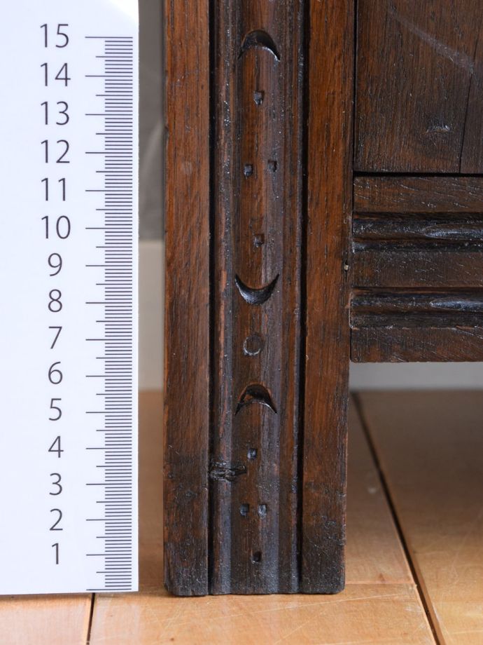 アンティーク家具の脚