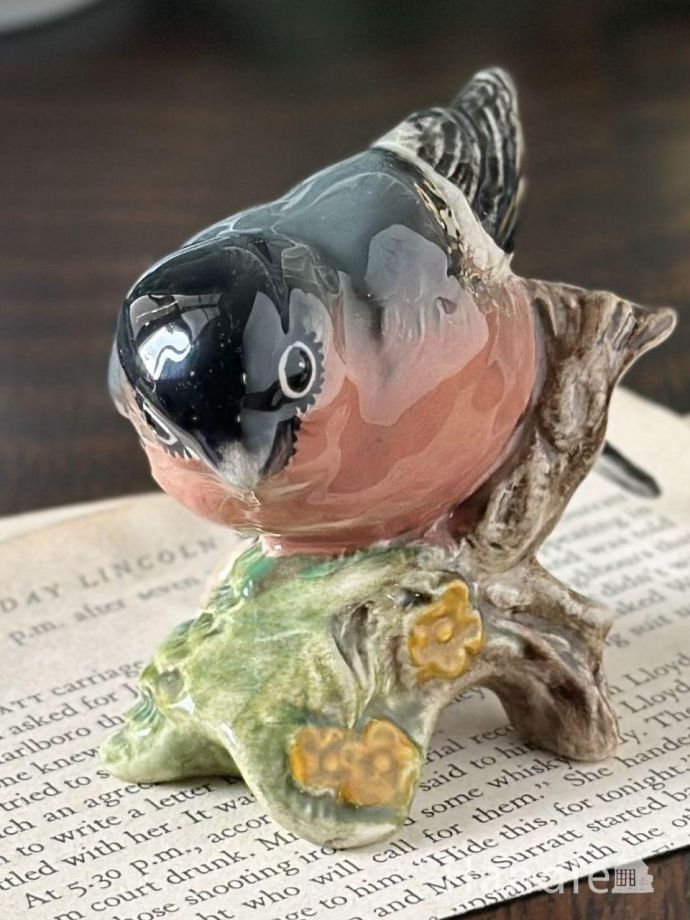 アンティークのフィギュリン