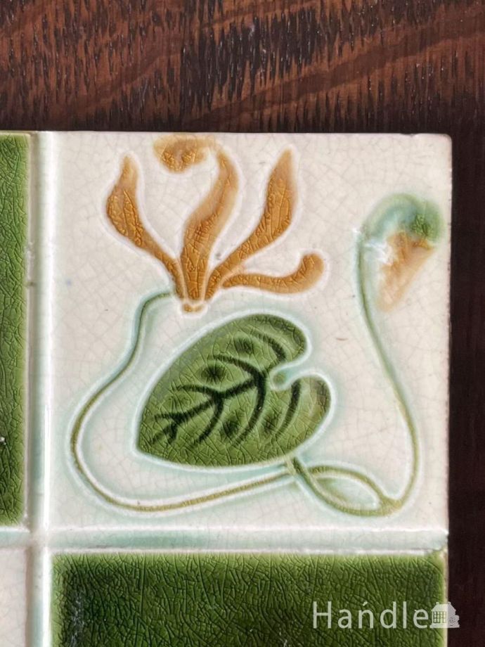 アンティークのタイル