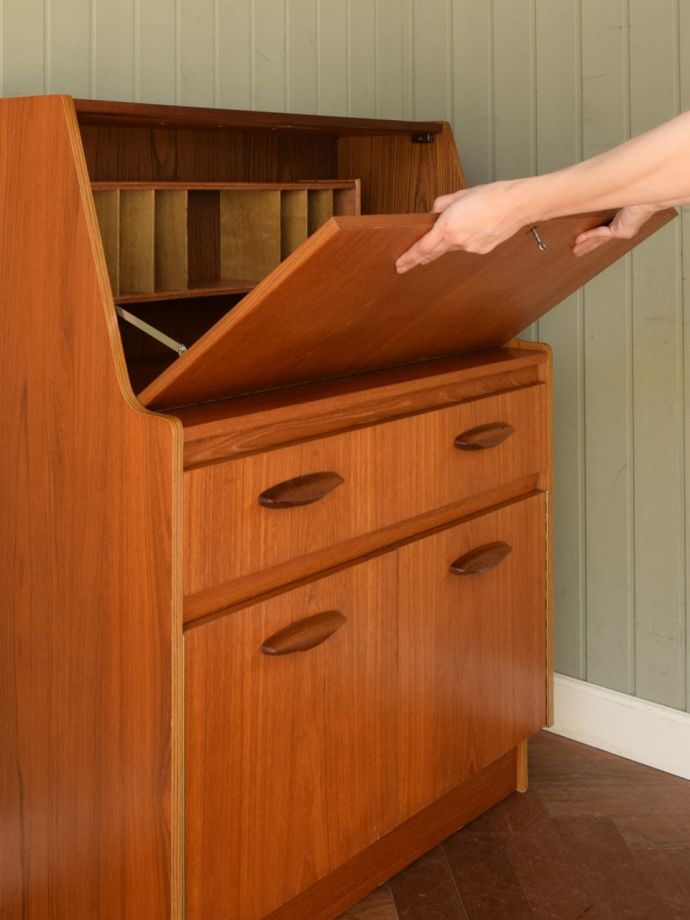 おしゃれな書斎デスク