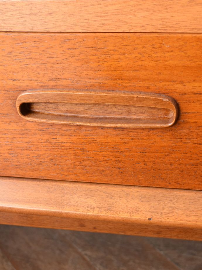 ビンテージキャビネットの取っ手