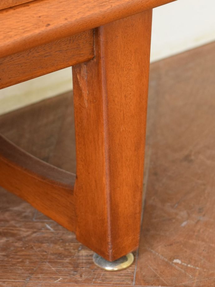 ビンテージ家具の脚