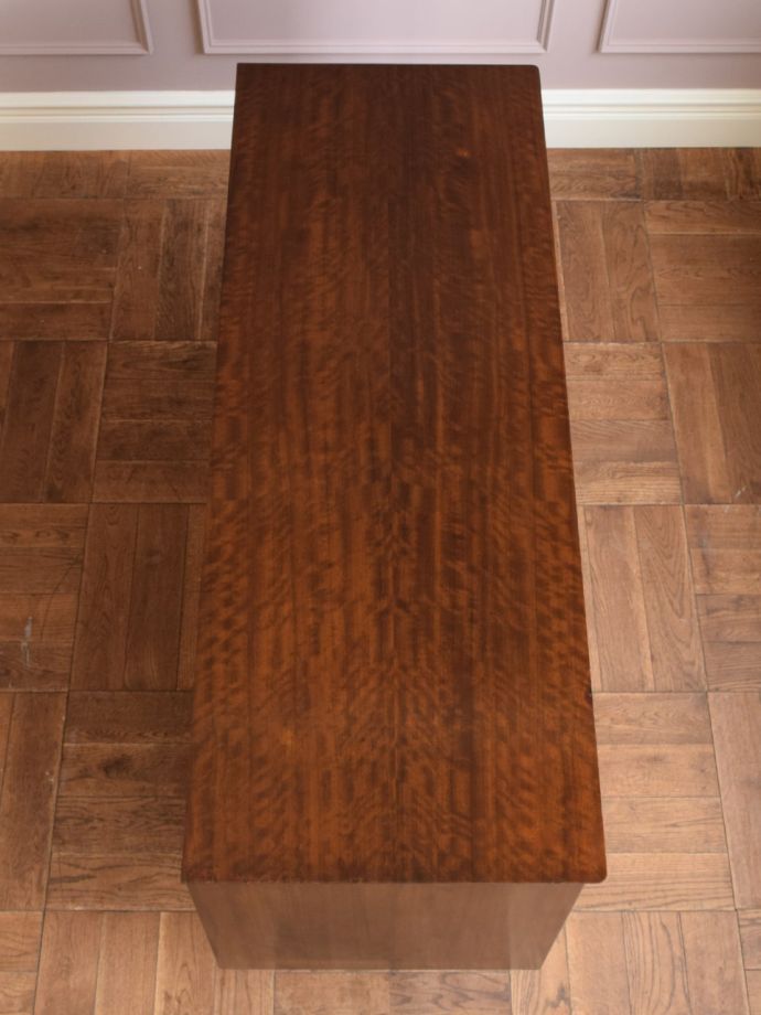 北欧スタイルの家具の天板