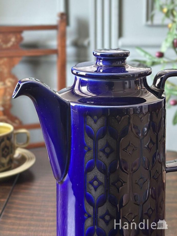 アンティークのティーポット