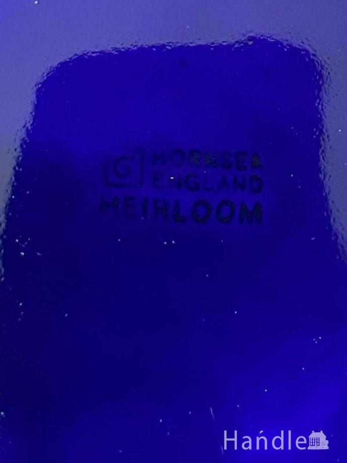 ティーポットのバックスタンプ