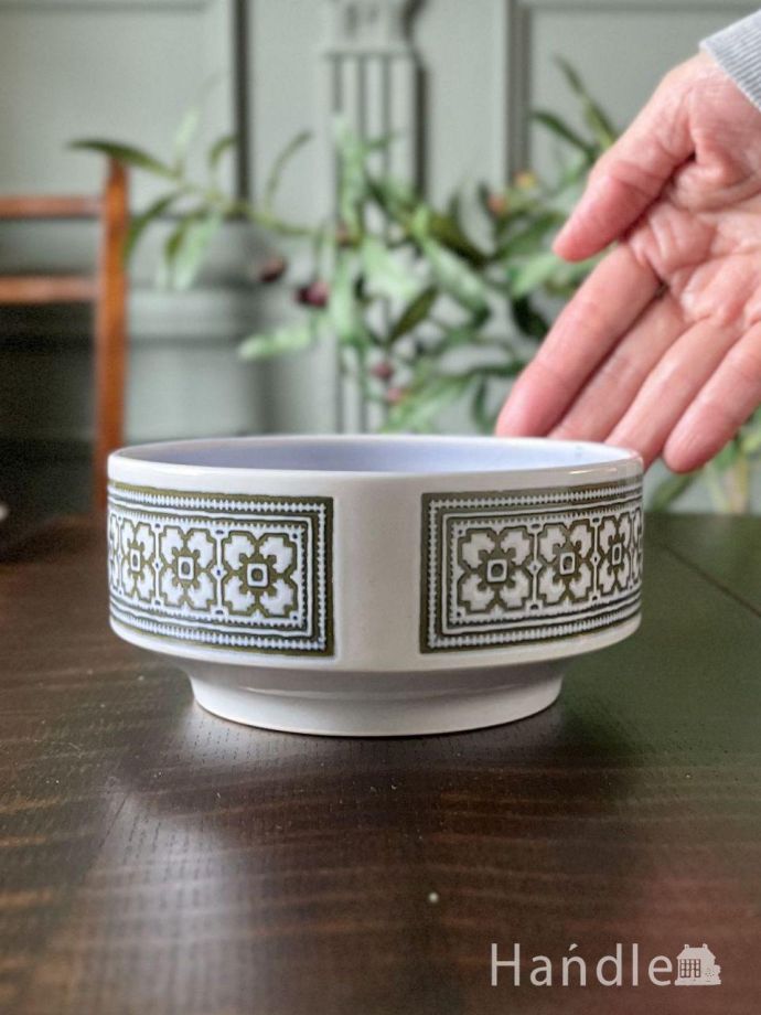 陶磁器のボウル