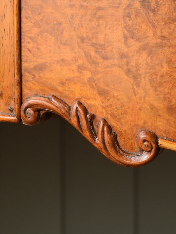 サイドボードの装飾