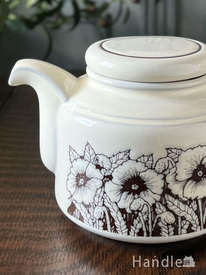 アンティークのティーポット