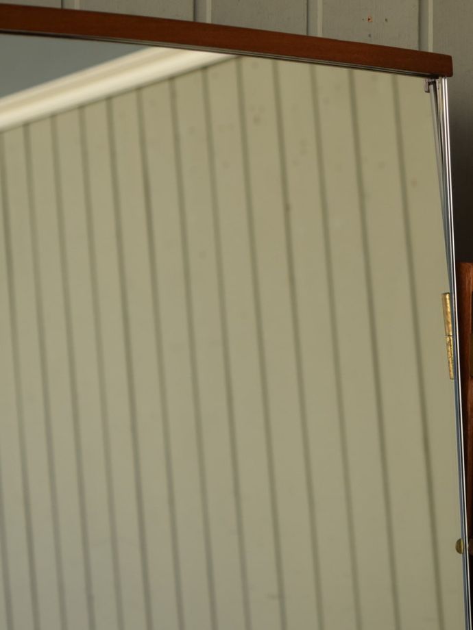 ミラーは新品です