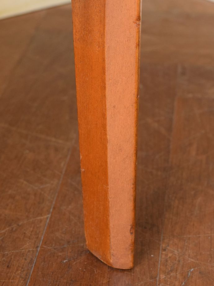 ビンテージ家具の脚