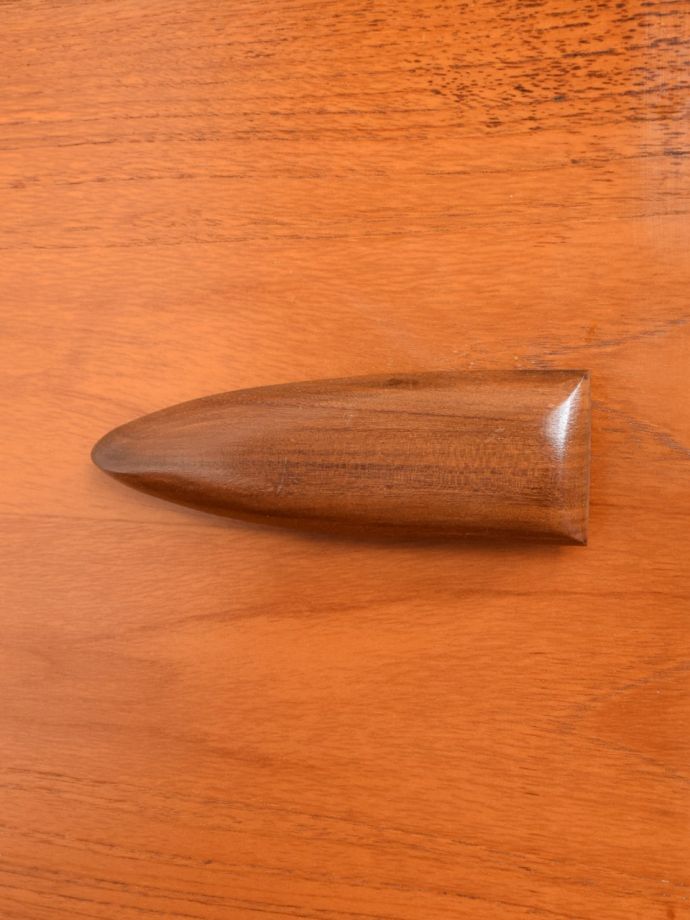 ビンテージ家具の木目