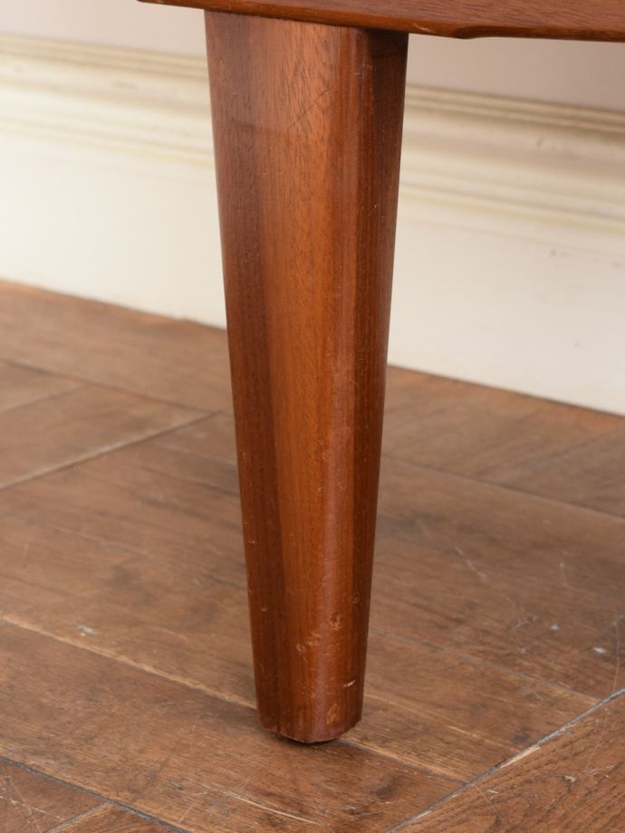 ビンテージ家具の脚