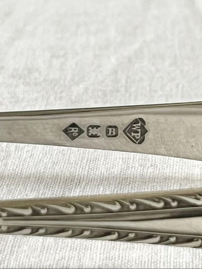 アンティークのシルバープレート