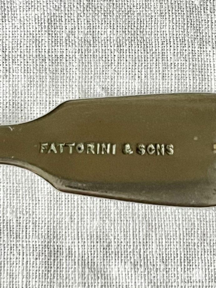 アンティークのシルバープレート