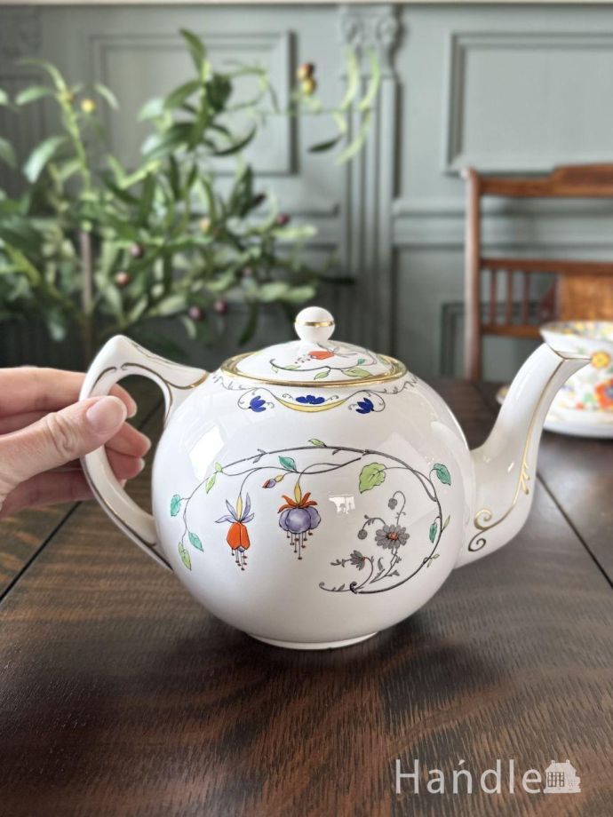 おしゃれなティーポット