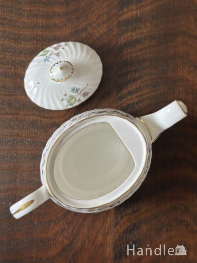 英国アンティークのおしゃれな食器