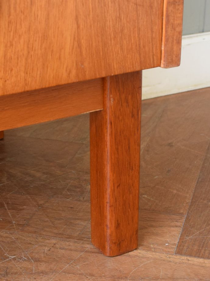 ビンテージ家具の脚