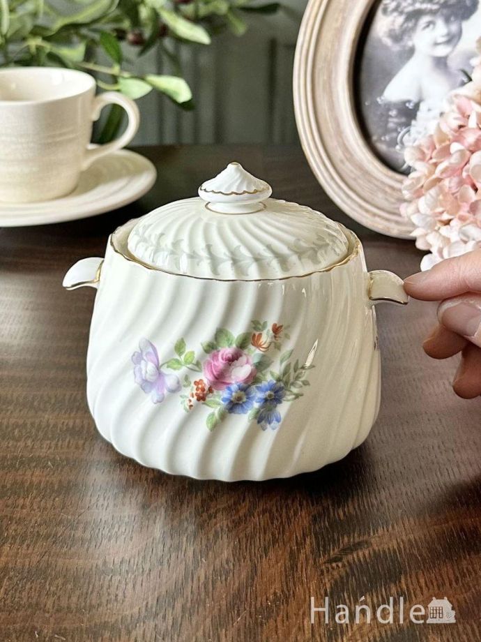 イギリスのシュガーポット