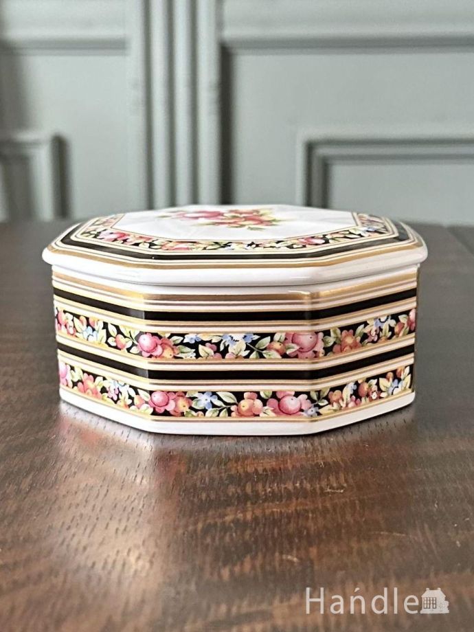 おしゃれな小物入れ