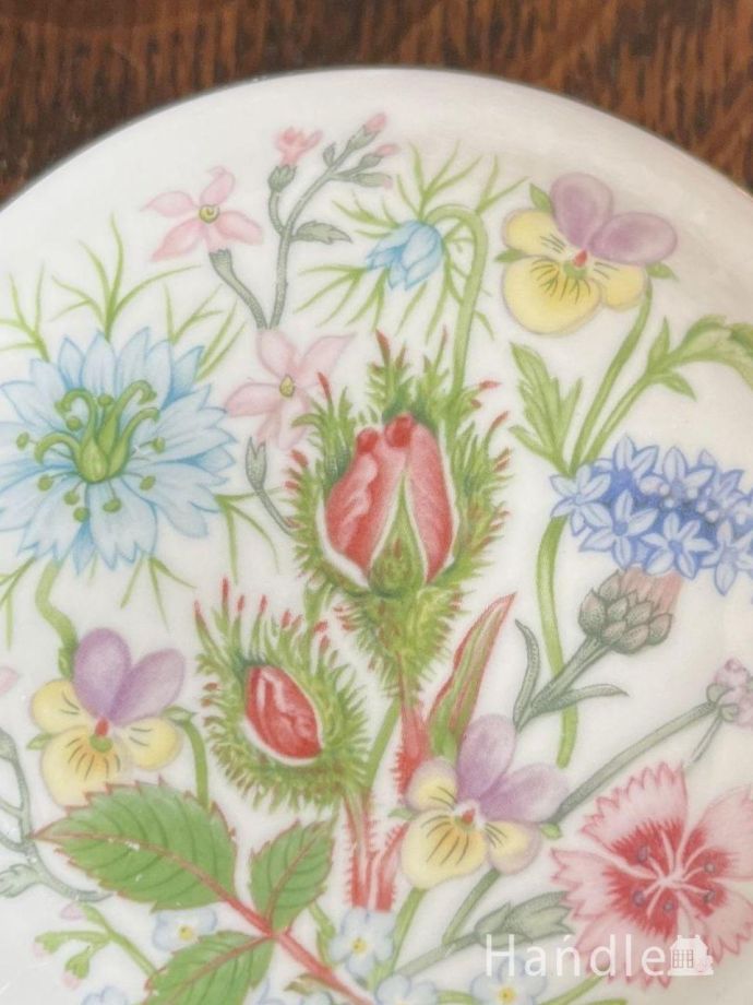 アンティークの小物入れ