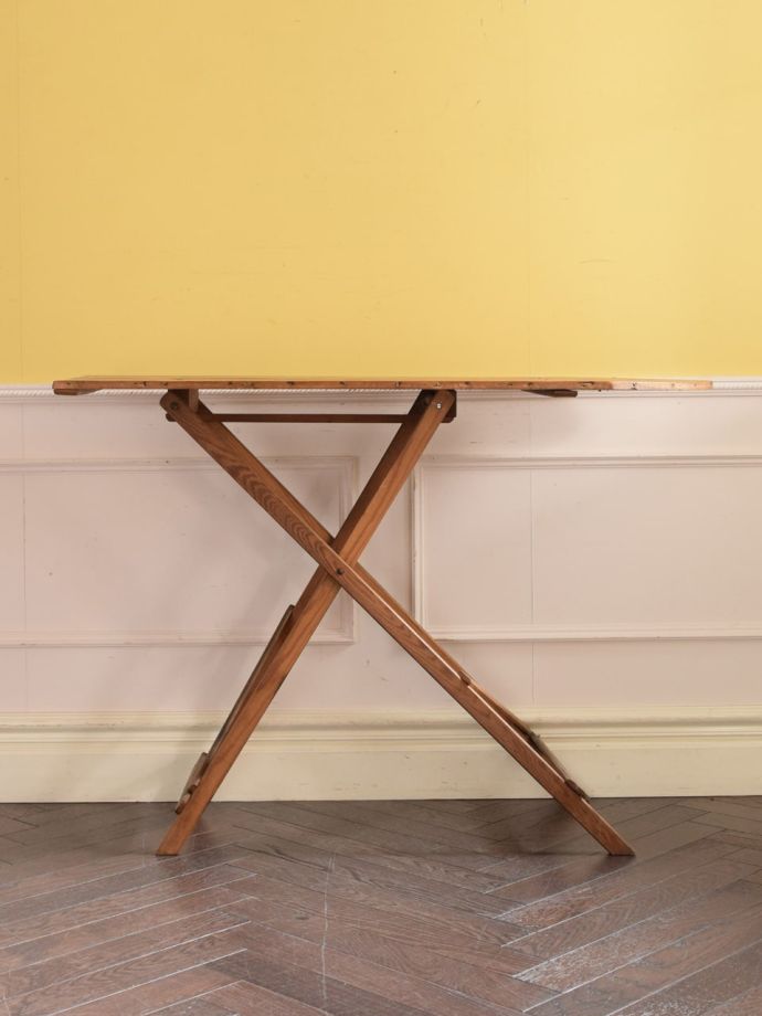 アイロンボードの側面