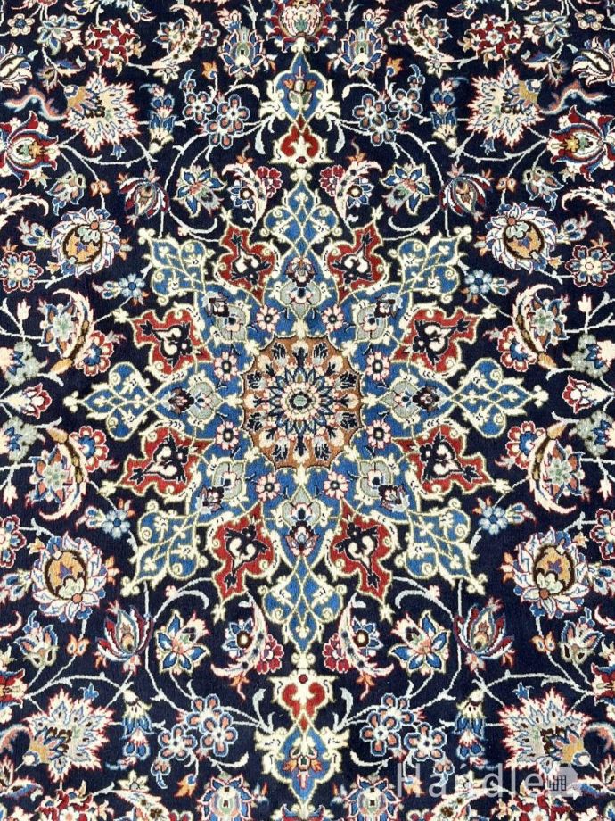 1点もののビンテージ絨毯