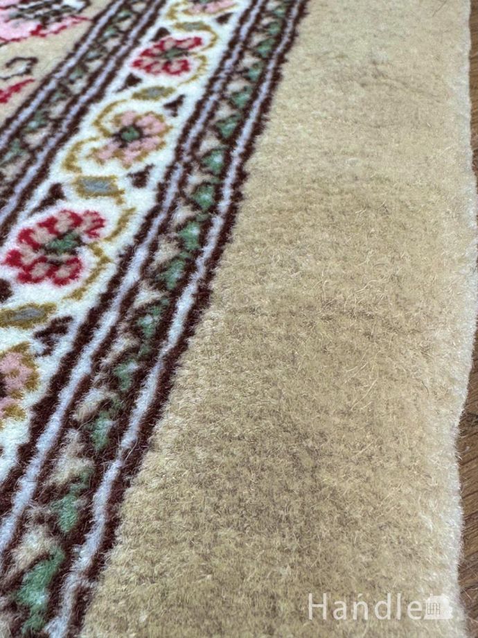 手結びされた芸術品