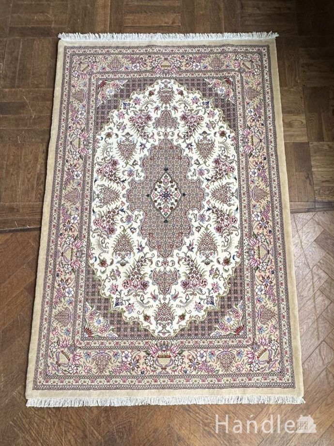 おしゃれなビンテージ絨毯