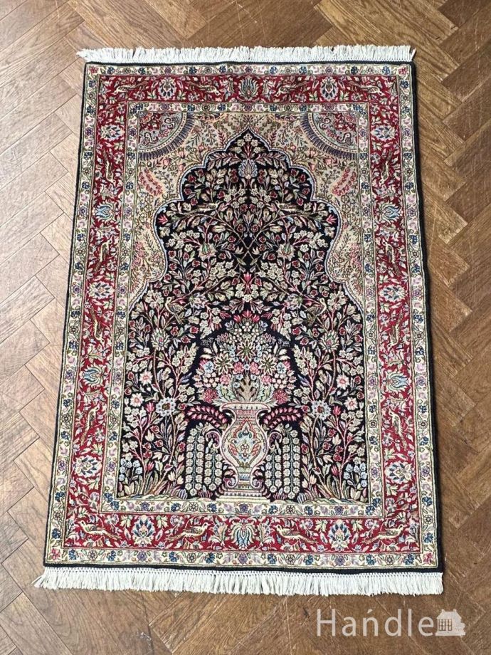 美しいペルシャ絨毯