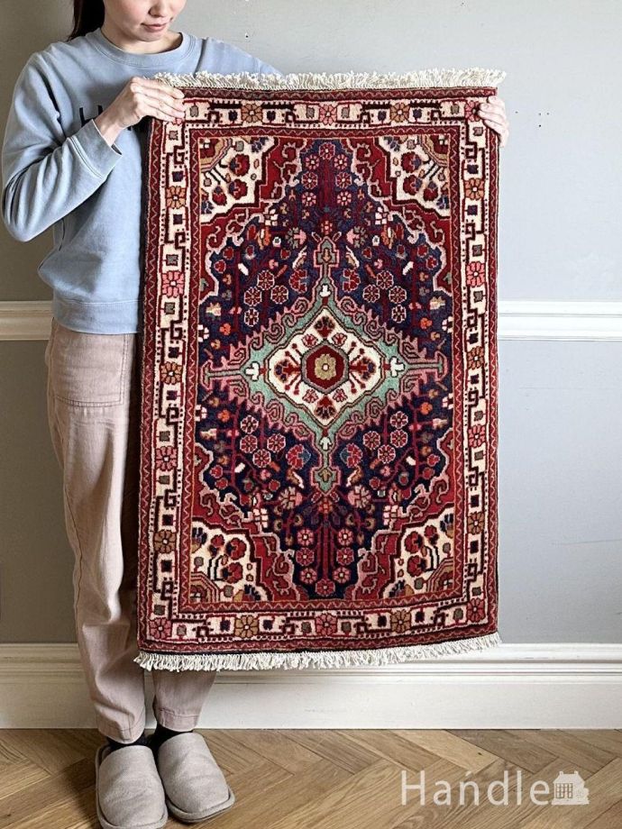 ビンテージのおしゃれな絨毯