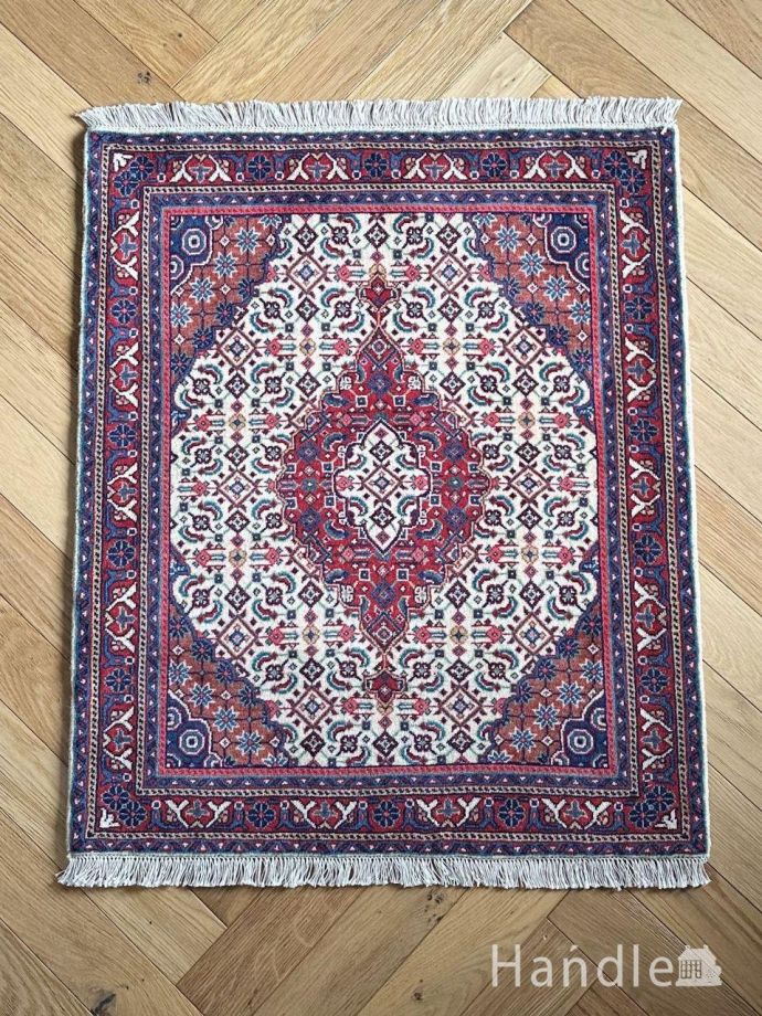 おしゃれなビンテージ絨毯