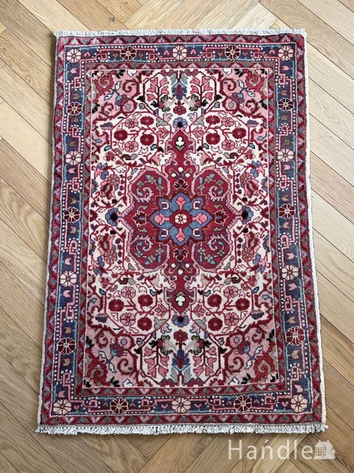 おしゃれなビンテージ絨毯