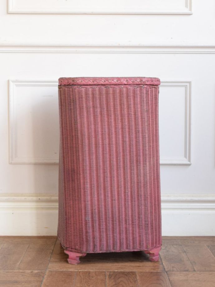 ロイドルームボックスの側面