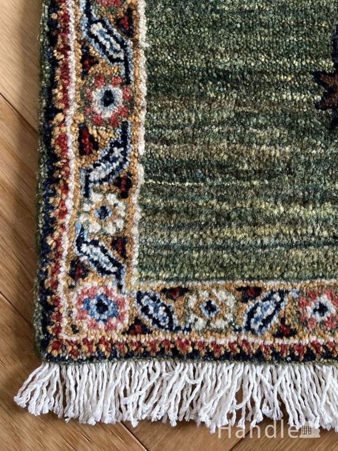 華やかな柄の絨毯