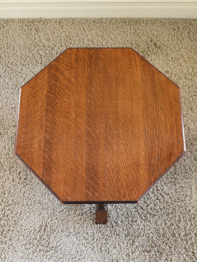 アンティークのテーブルの天板