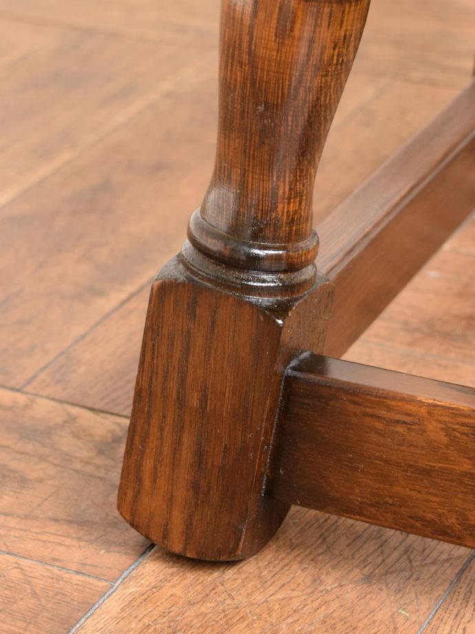 アンティーク家具の脚