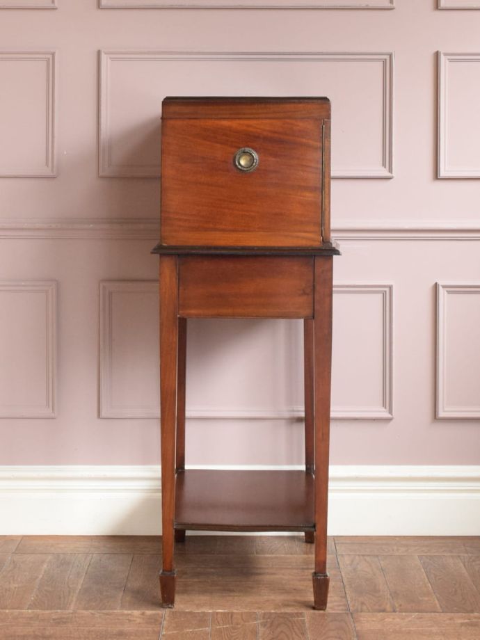 チェストの側面