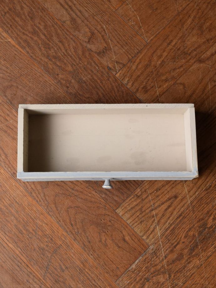 アンティーク家具の引出し