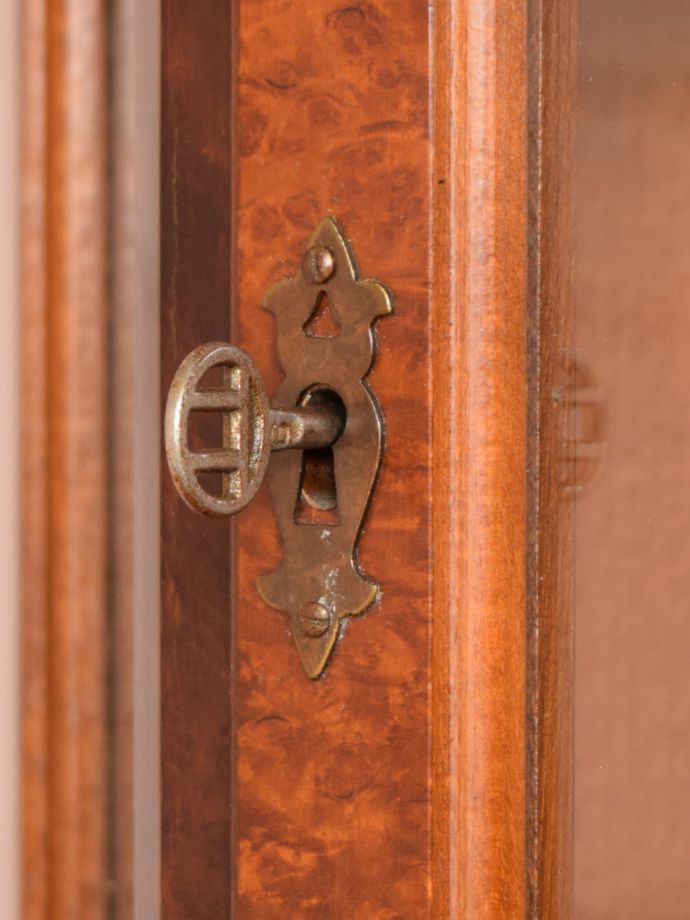 アンティーク家具の取っ手