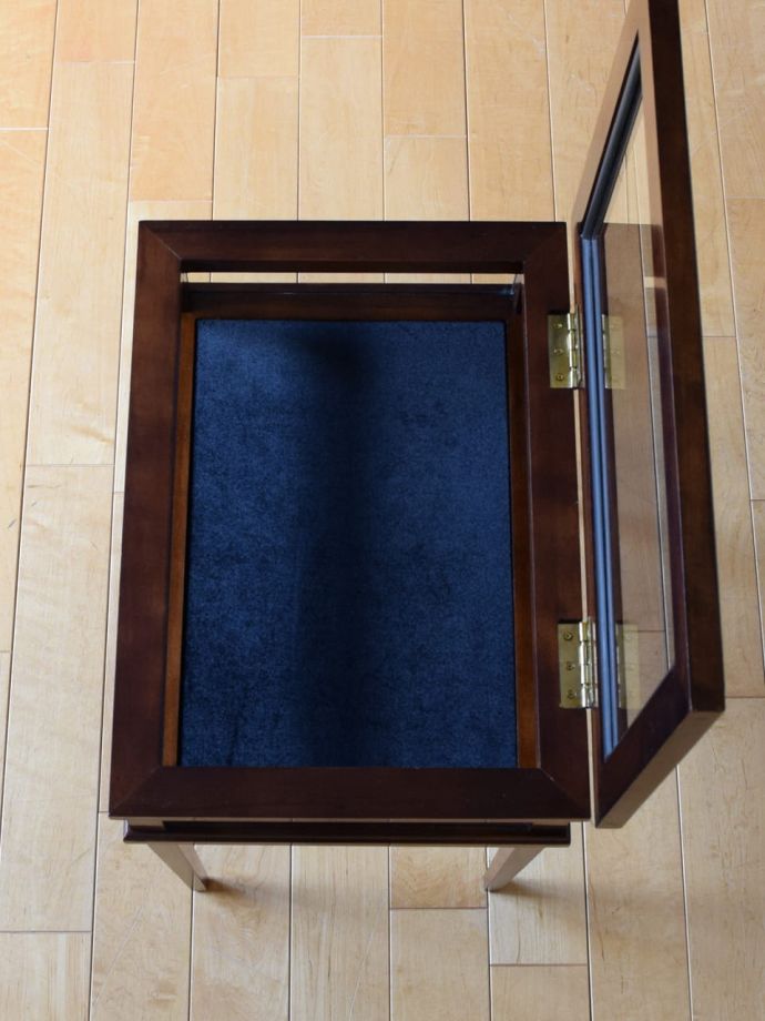 ガラス戸を開くと・・・