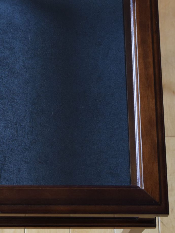 天板を近づいてみると…