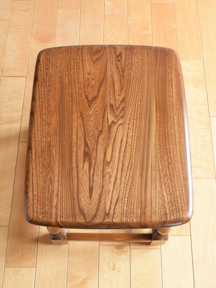 ヴィンテージテーブルの天板