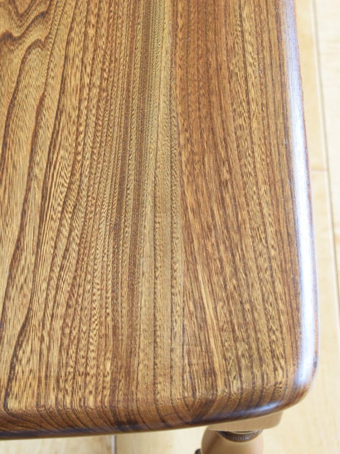 コーヒーテーブルの天板