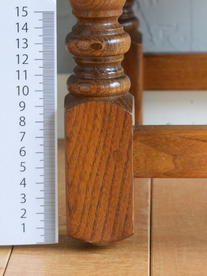 アンティーク家具の脚