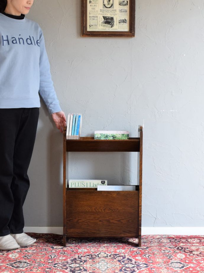 アンティークのおしゃれな本棚