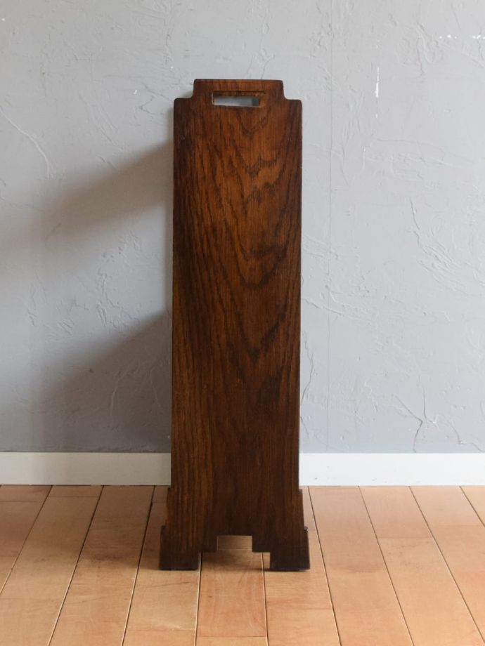 マガジンラックの側面