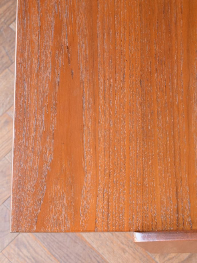 デスクの天板