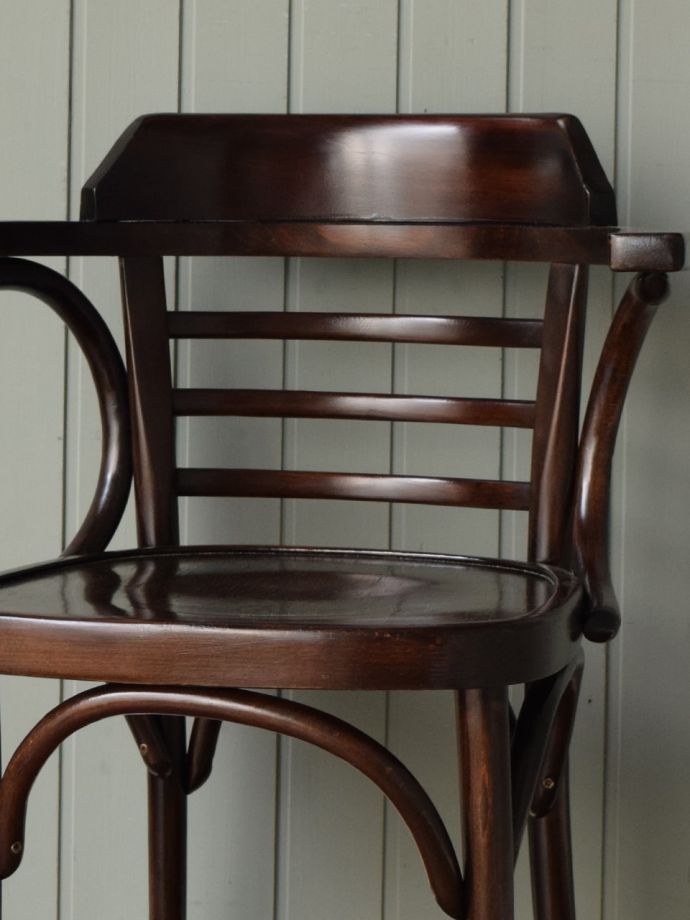 ベントウッドチェアの背もたれ