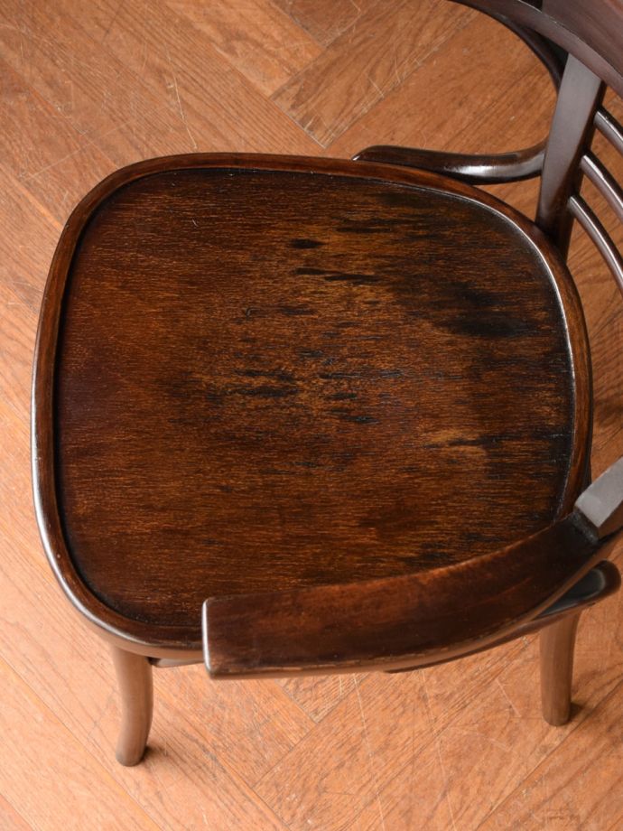 ベントウッドチェアの座面